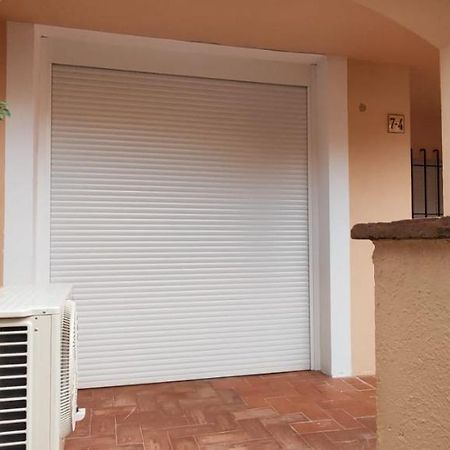 Appartement Емпуриабрава Екстериор снимка